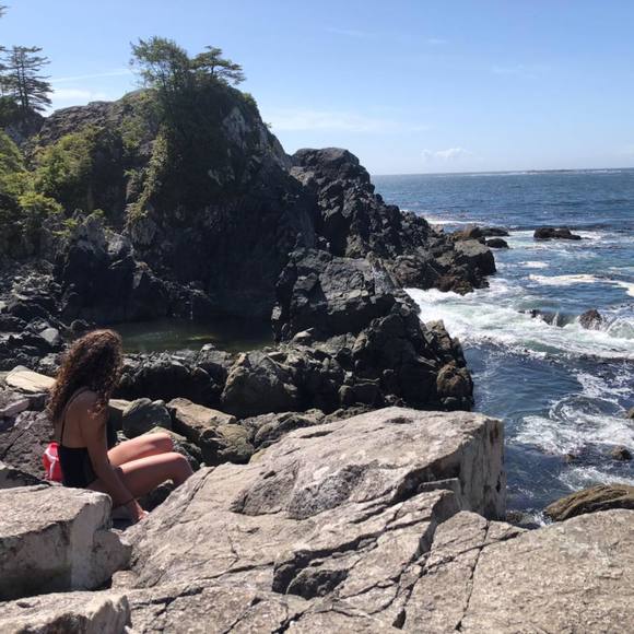 Meet your Posher, Kimia - Picture 1 of 1